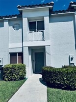 20875 NW 4 St in Pembroke Pines, FL - Building Photo