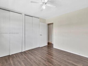 1451 NE 170th St in North Miami Beach, FL - Building Photo - Building Photo