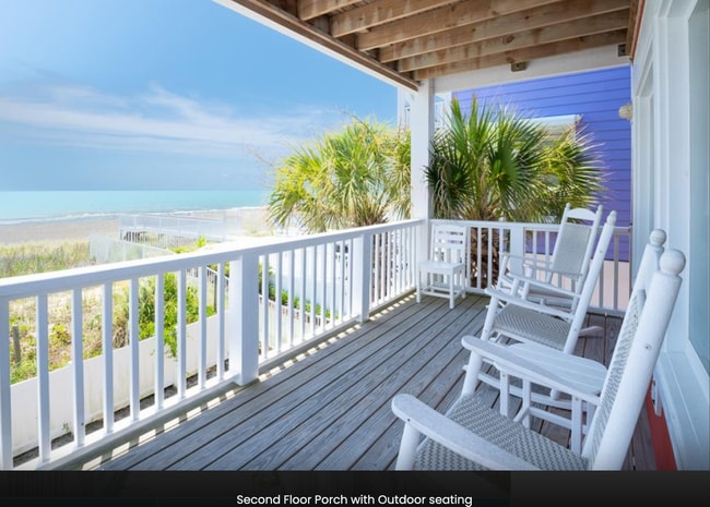 property at 458 Fort Fisher Blvd N