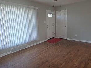 1962 Mary Catherine St in Ypsilanti, MI - Building Photo - Building Photo