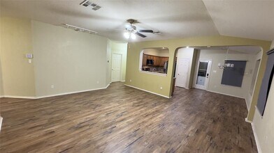 700 Sweet Leaf Ln in Pflugerville, TX - Building Photo - Building Photo