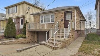 506 Ave E in Bayonne, NJ - Building Photo