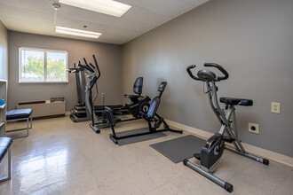 Plaza Towers Senior Apartments in Greeneville, TN - Foto de edificio - Interior Photo