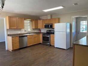 121 Tuna St in Galveston, TX - Building Photo - Building Photo