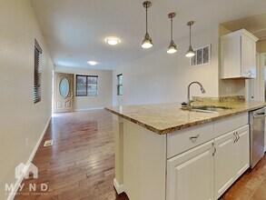 1408 Harlan St in Lakewood, CO - Foto de edificio - Building Photo