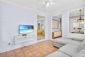 2901 Spruce Ave in West Palm Beach, FL - Building Photo - Building Photo