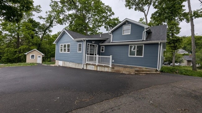 property at 7 Hemlock St