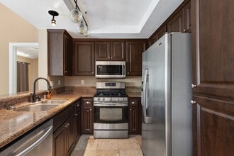 28942 Canyon Lake Dr in Trabuco Canyon, CA - Building Photo - Building Photo