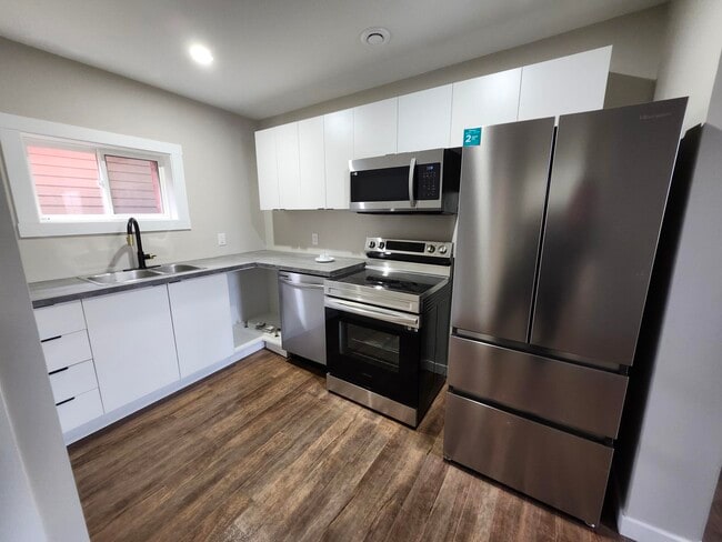 property at 24 Paddock St