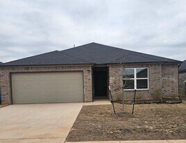 1824 Rock Elm Dr in Edmond, OK - Building Photo