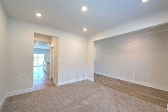 208 Pewter Cir in Simpsonville, SC - Building Photo - Building Photo