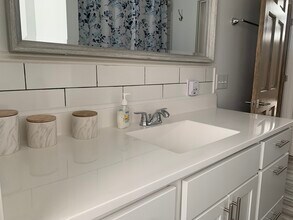 4642 Capital Ave SW in Battle Creek, MI - Building Photo - Building Photo