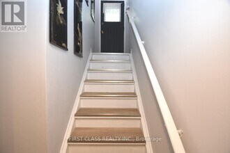 108 Bowman Ave in Whitby, ON - Building Photo - Building Photo