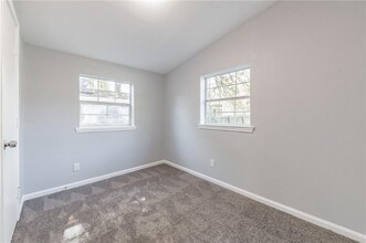 1002 S 2nd St in Temple, TX - Building Photo - Building Photo
