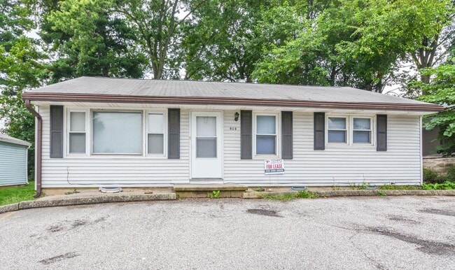 property at 404 E 20th St