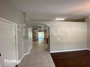 1228 NW 20th Pl in Cape Coral, FL - Building Photo - Building Photo
