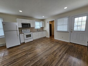 59 Harbor St in Stamford, CT - Foto de edificio - Building Photo