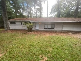 2694 Woodside Dr in Jackson, MS - Building Photo