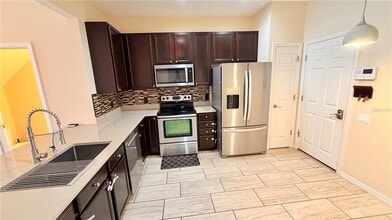8228 66th Way N in Pinellas Park, FL - Building Photo - Building Photo
