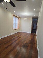 2755 W Augusta Blvd, Unit 3F in Chicago, IL - Building Photo - Building Photo