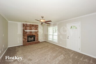 42 Treetop Ln in Newnan, GA - Building Photo - Building Photo