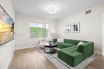 1471 Lincoln Terrace in Miami Beach, FL - Foto de edificio - Building Photo