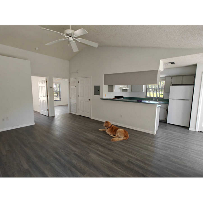 2829 Landover Blvd in Spring Hill, FL - Building Photo - Building Photo