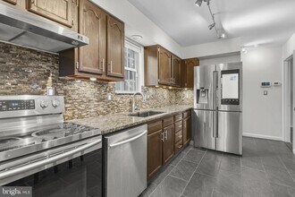 3743 8th St in North Beach, MD - Building Photo - Building Photo