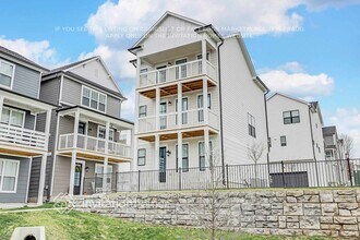 647 Vernon Ave in Nashville, TN - Building Photo - Building Photo