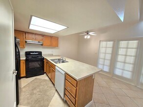 18811 N 19th Ave in Phoenix, AZ - Building Photo - Building Photo