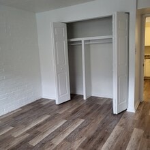 Pebble Creek in Bethel Park, PA - Building Photo - Building Photo