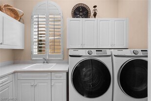 4252 Sanctuary Way in Bonita Springs, FL - Building Photo