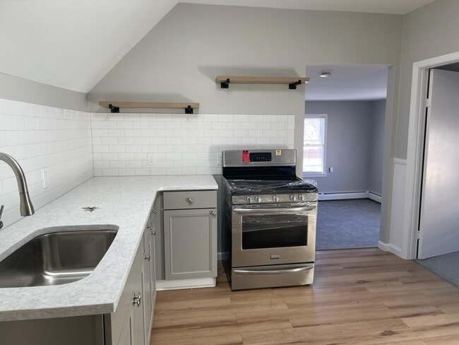 1233 Eggert Rd in Eggertsville, NY - Building Photo - Building Photo