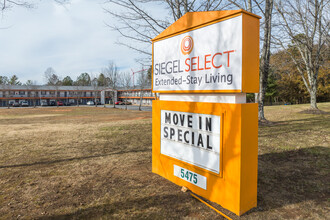 Siegel Select Atlanta/Acworth in Acworth, GA - Building Photo - Building Photo