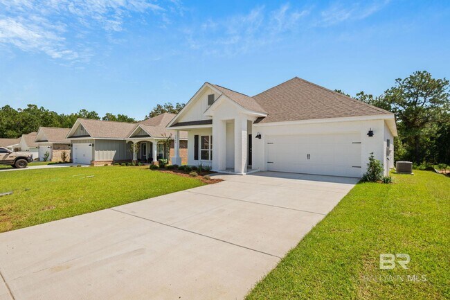 12946 Grand Rpds Rd in Fairhope, AL - Building Photo - Building Photo