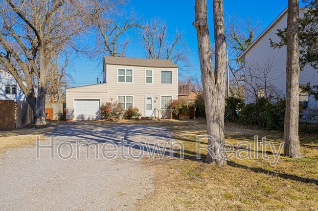 property at 1127.5 W Eufaula St