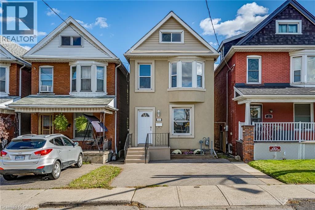 4 Glendale Ave N in Hamilton, ON - Building Photo