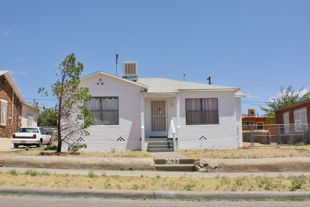 3623 Jefferson Ave in El Paso, TX - Building Photo