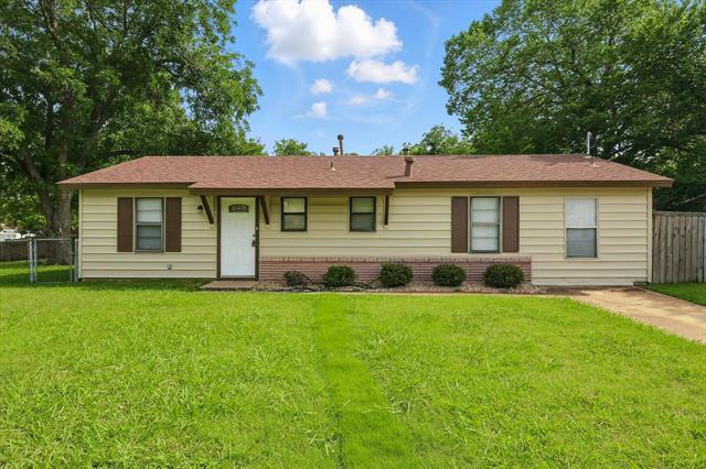 property at 200 Dee Ln