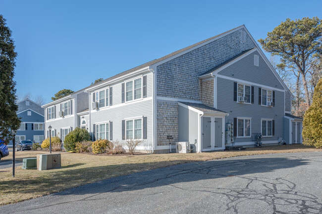 Country Meadows in Harwich, MA - Building Photo - Building Photo