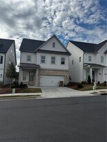 1255 Westshore Dr in Cumming, GA - Building Photo