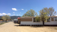 112 Camino de la Merced in Taos, NM - Foto de edificio - Building Photo