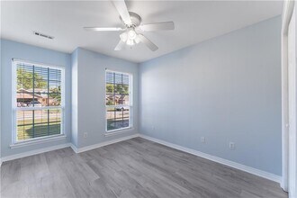 4005 SW Carriageway Ave in Bentonville, AR - Building Photo - Building Photo