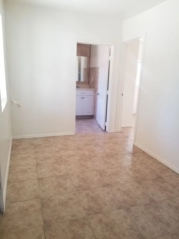 5810 S 6th St in Phoenix, AZ - Building Photo - Building Photo