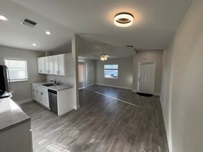 553 E Ridge Cir N in Boynton Beach, FL - Building Photo - Building Photo
