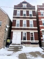 3221 S May St in Chicago, IL - Building Photo