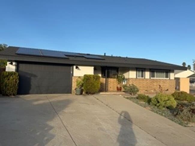 property at 1493 Calle Segunda