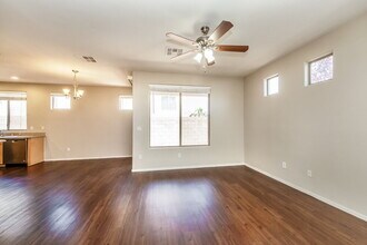 10016 Bonterra Ave in Las Vegas, NV - Foto de edificio - Building Photo