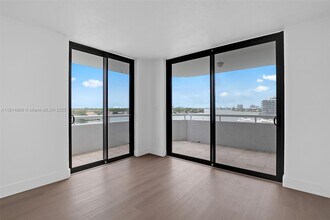6830 Indian Creek Dr in Miami Beach, FL - Building Photo - Building Photo