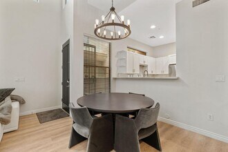 14450 N Thompson Peak Pkwy in Scottsdale, AZ - Building Photo - Building Photo